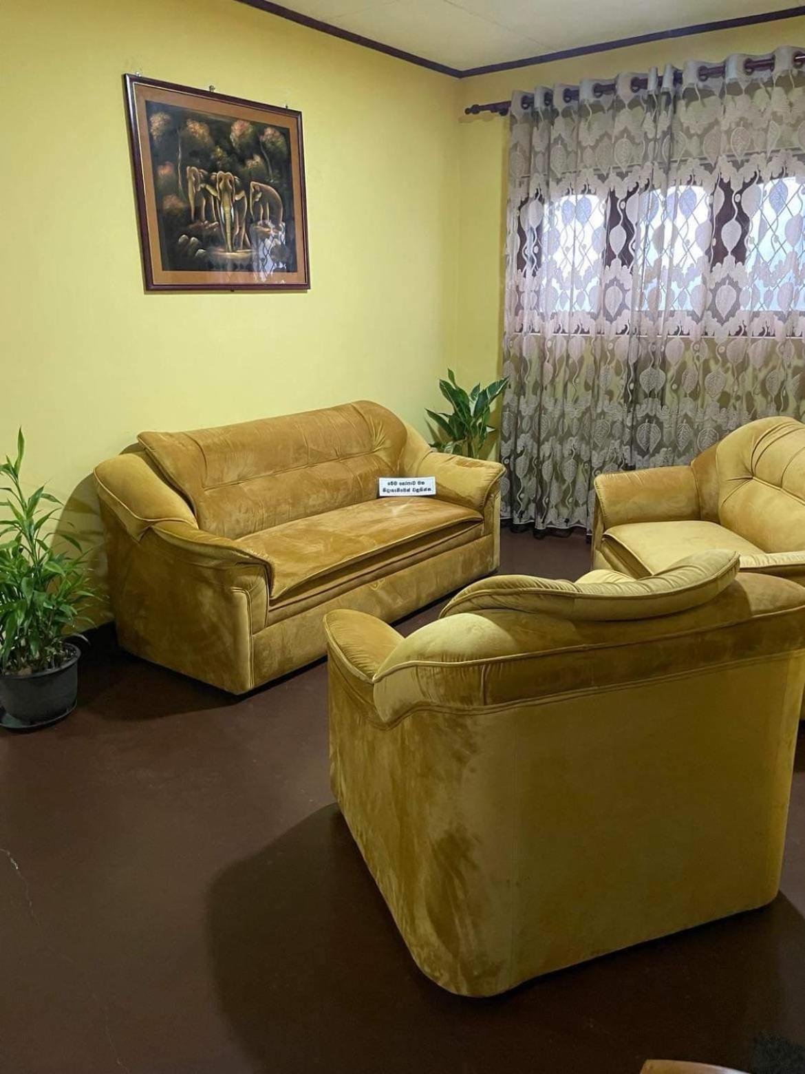 Olivia Homestay Anuradhapura Exterior foto